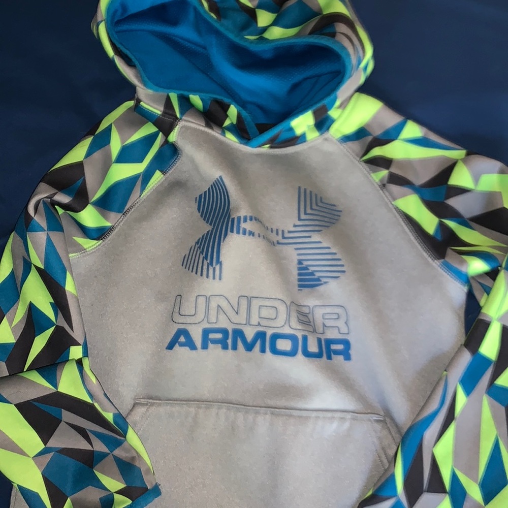 UA boys hoodie. Smoke free home. Like new condition